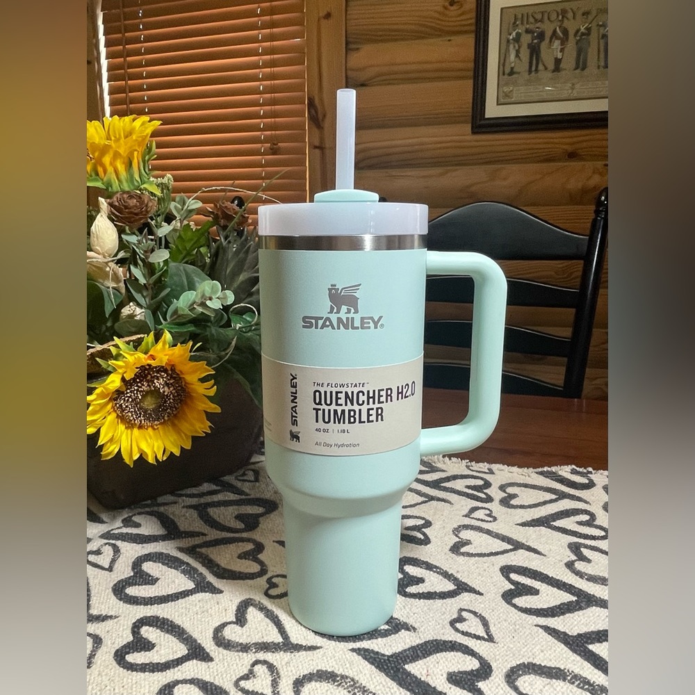 MINT Stanley 40oz Tumbler